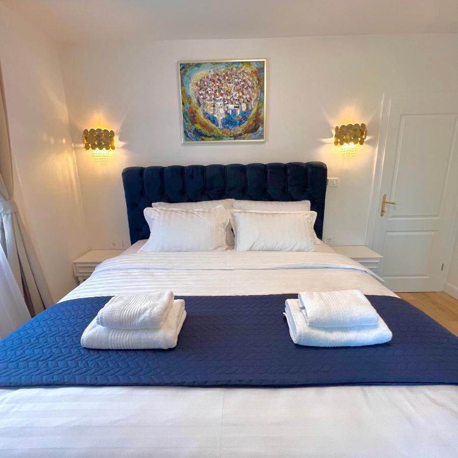 Velvet - Free Private Garage Apartman